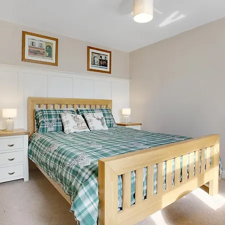 Gorgeous Cosy In Richmond